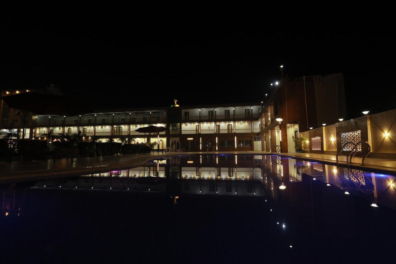 The Bodhi Palace Resort Extérieur photo